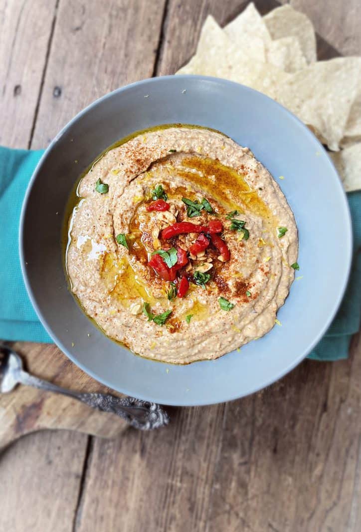 10 Min • Spicy Black Eyed Pea Hummus • Loaves and Dishes