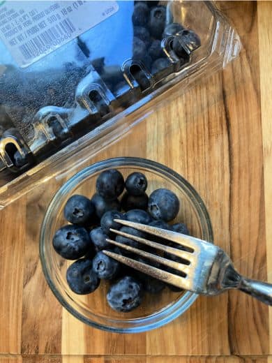 5 Minute • Blueberry Water • Loaves and Dishes