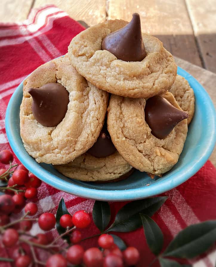 10 min • 2 ingr • Thumbprint Hershey Kiss Cookies • Loaves and Dishes