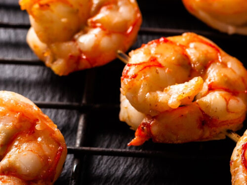 how to cook shrimp on the grill close up