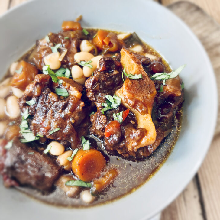 Best Southern Oxtail Stew Recipe (Pressure Cooker) • Loaves and Dishes