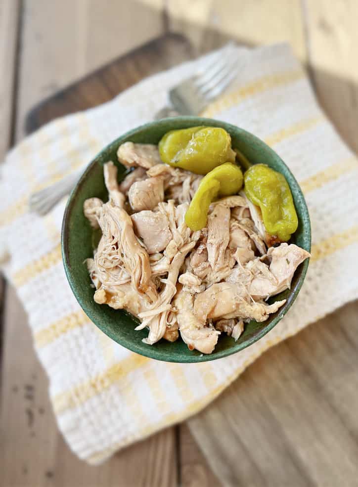 This crockpot Mississippi chicken coukd not be any easier! Recipe